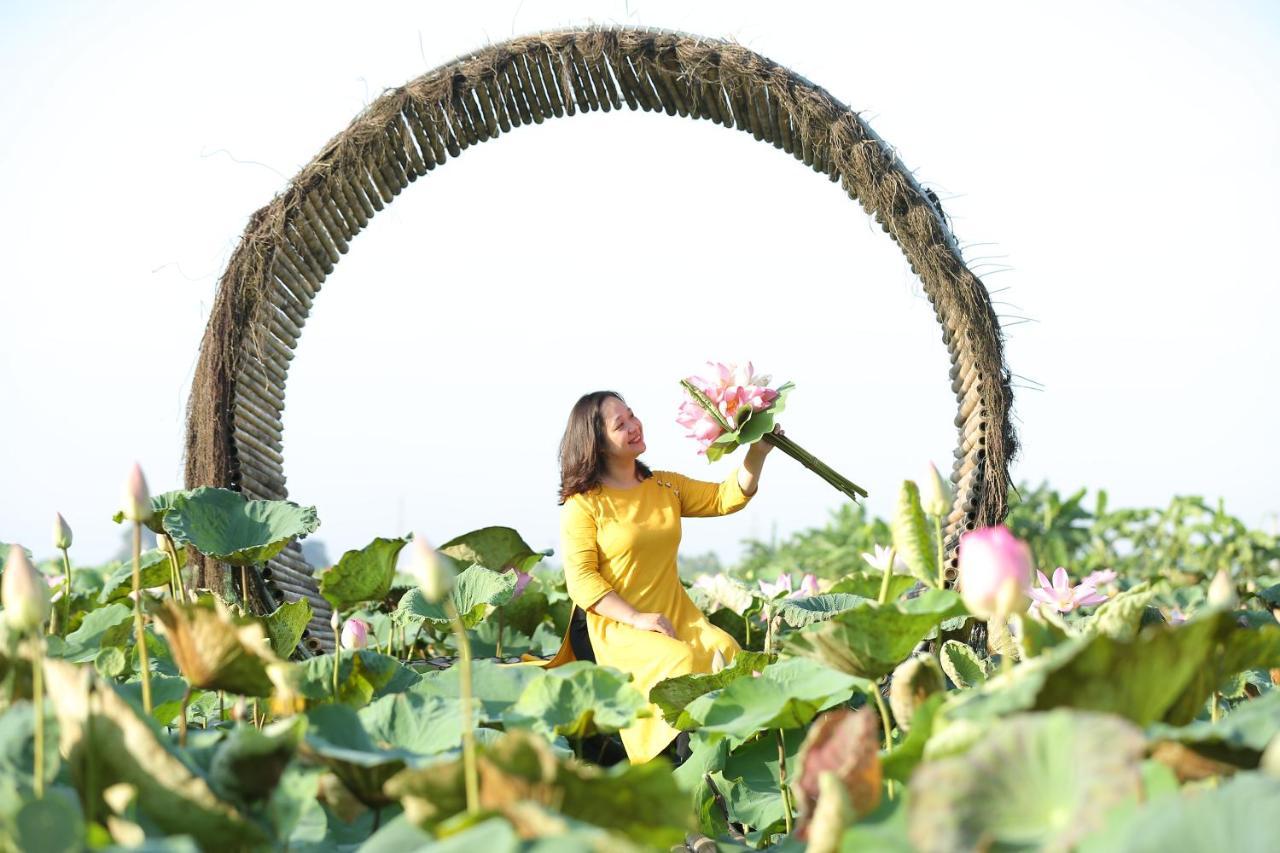 Lotus Hotel Ninh Binh Bagian luar foto