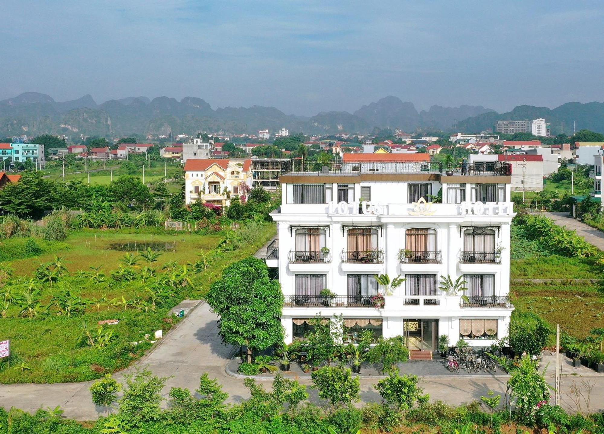 Lotus Hotel Ninh Binh Bagian luar foto
