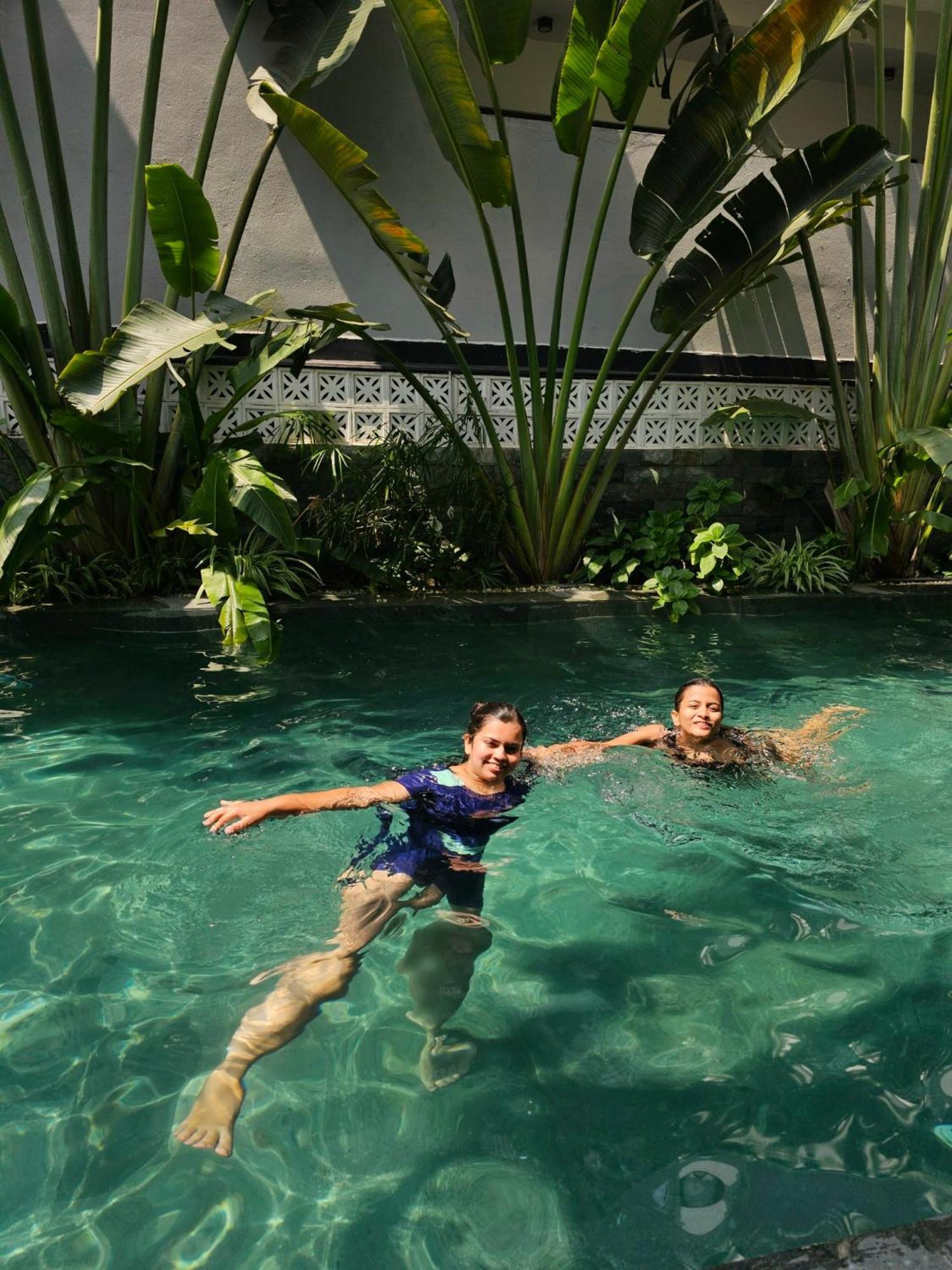 Lotus Hotel Ninh Binh Bagian luar foto